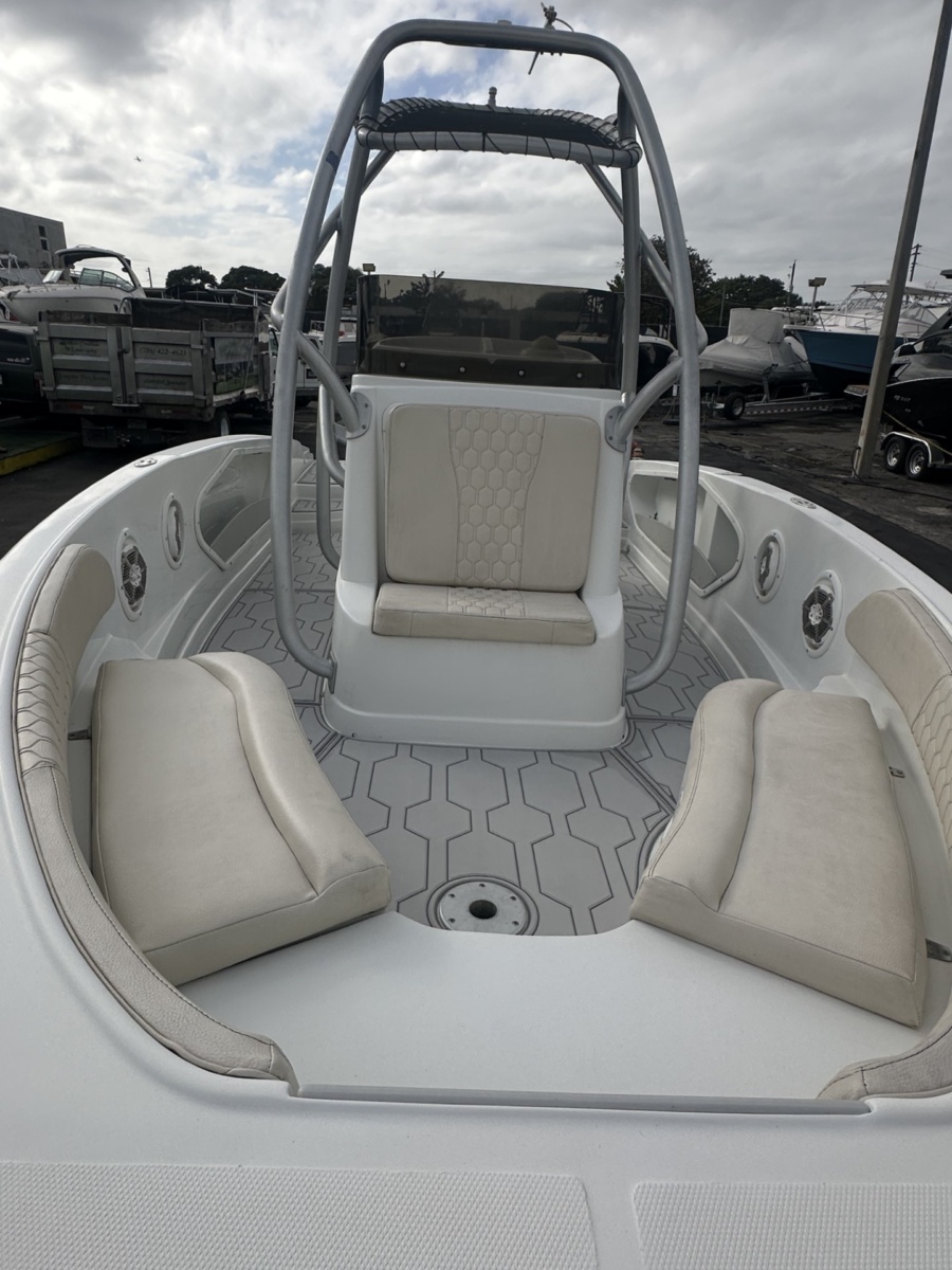 2016 PRONAUTICA WAVE 660 - PRICE REDUCED !!! - Miami Boat Place