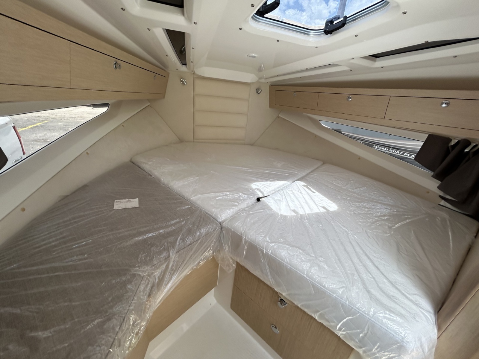 Parker Poland 850 Voyager - (New) Twins Mercury full Warranty