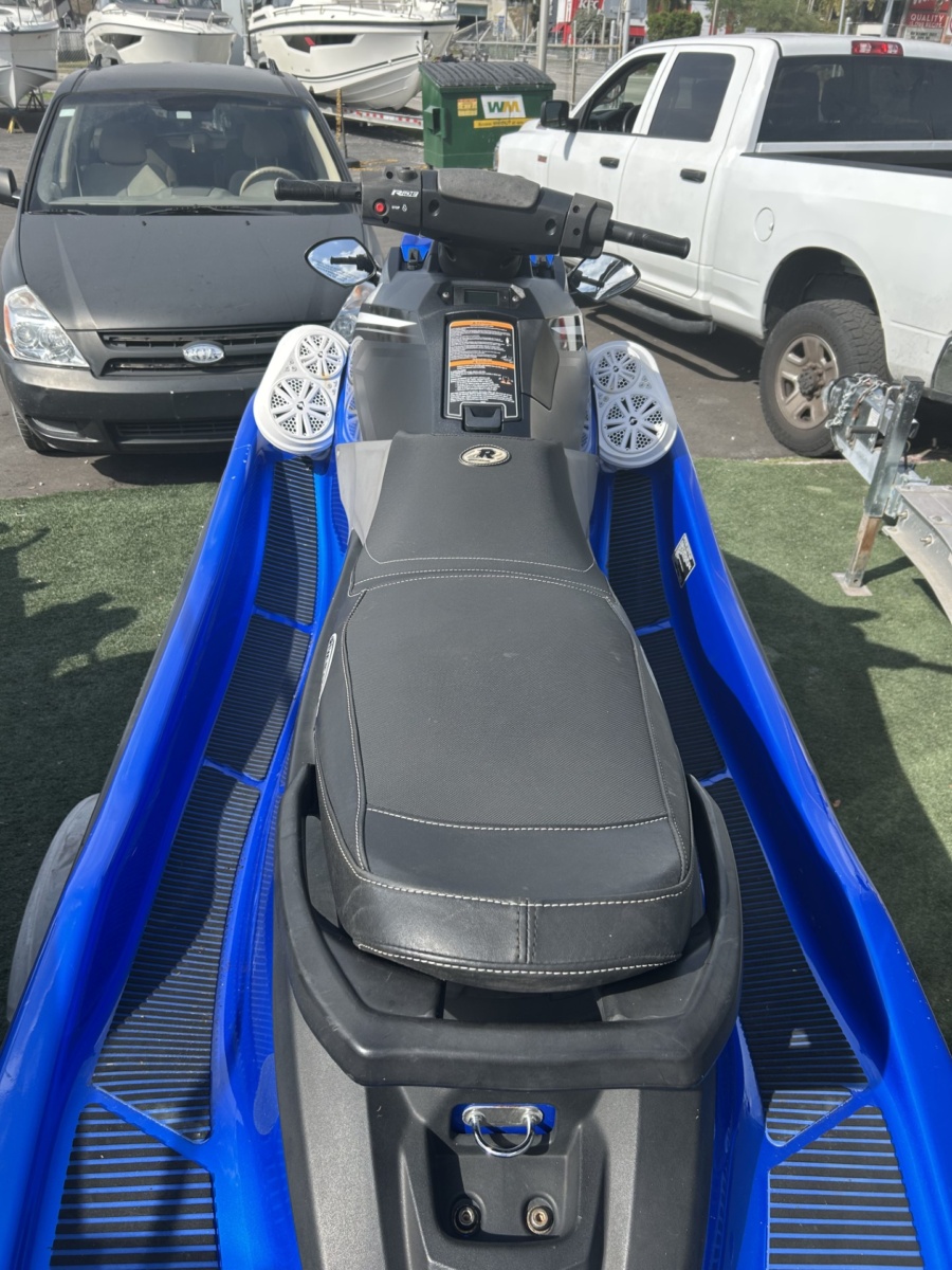 2018 Yamaha EX Deluxe Wave Runner - Miami Boat Place
