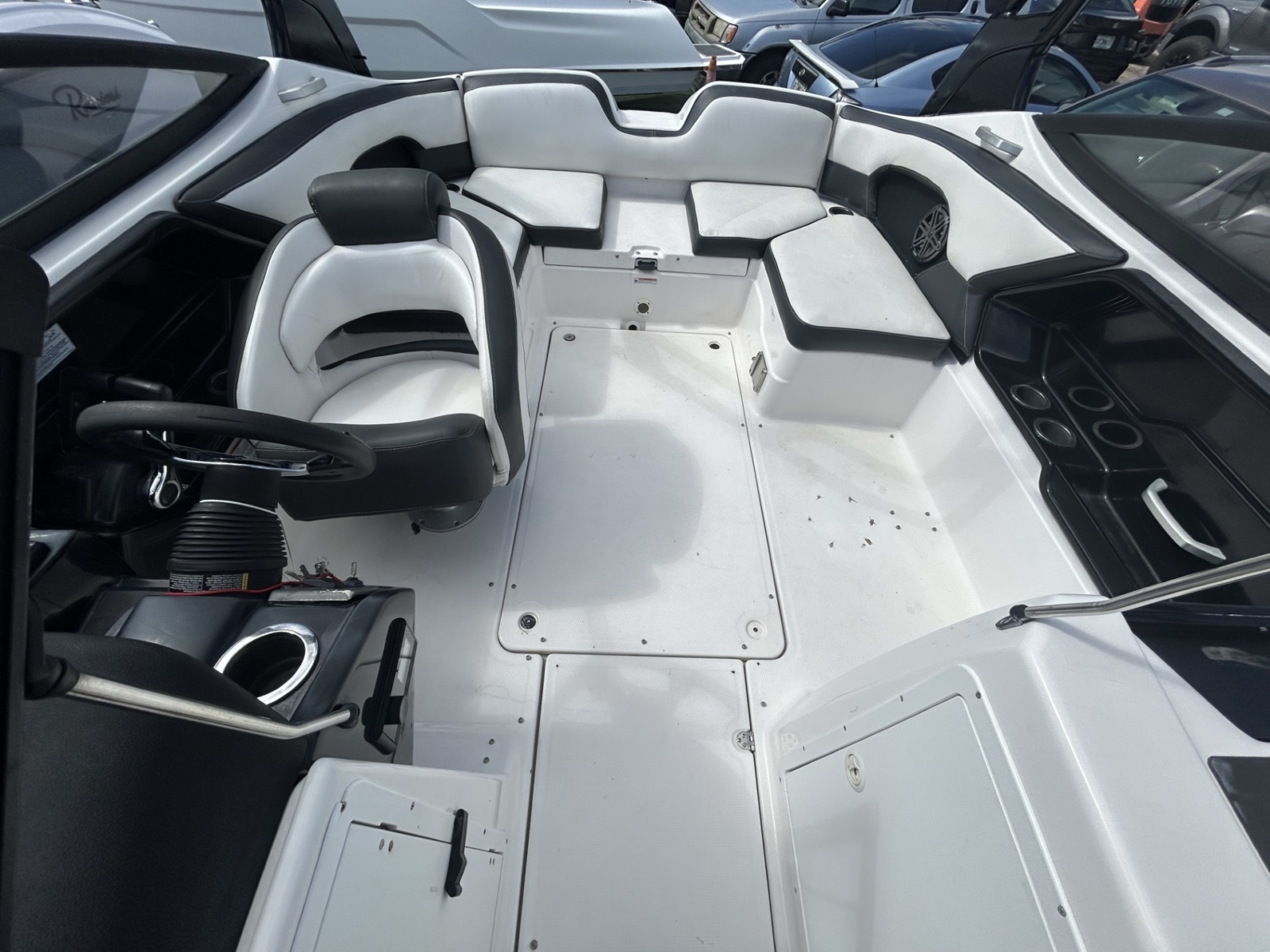 Jet Boat - NEW UPHOLSTERY, PAINT, JL AUDIO SOUND SYSTEM - Miami Boat Place