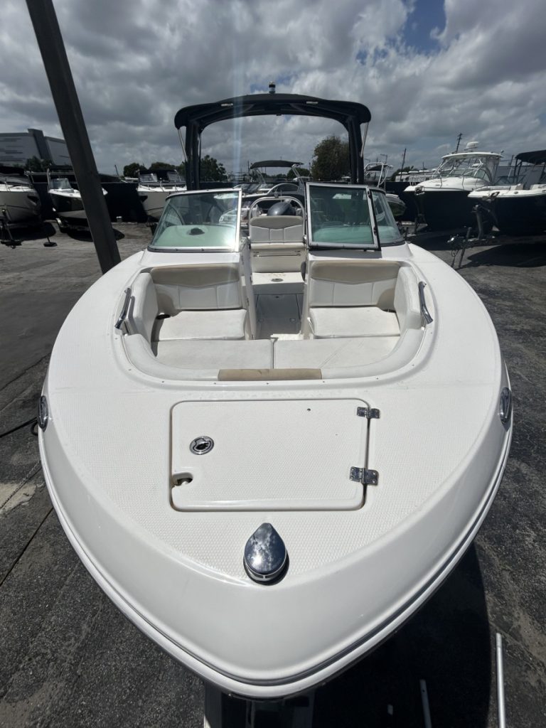 Used Robalo R207 Robalo R207 – Yamaha 150HP – Low Hours – Bowrider – Ready for the Water ...