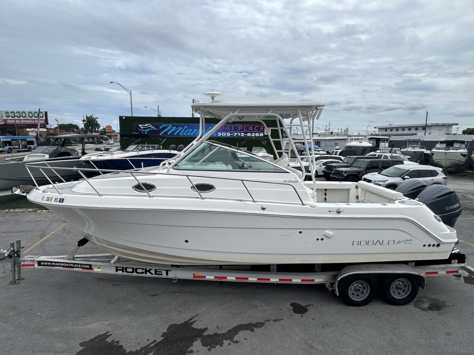 2018 Robalo R305 Walkaround - Miami Boat Place